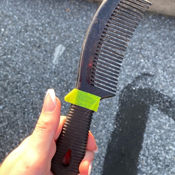 Grooming tools - Picture 1 of 6